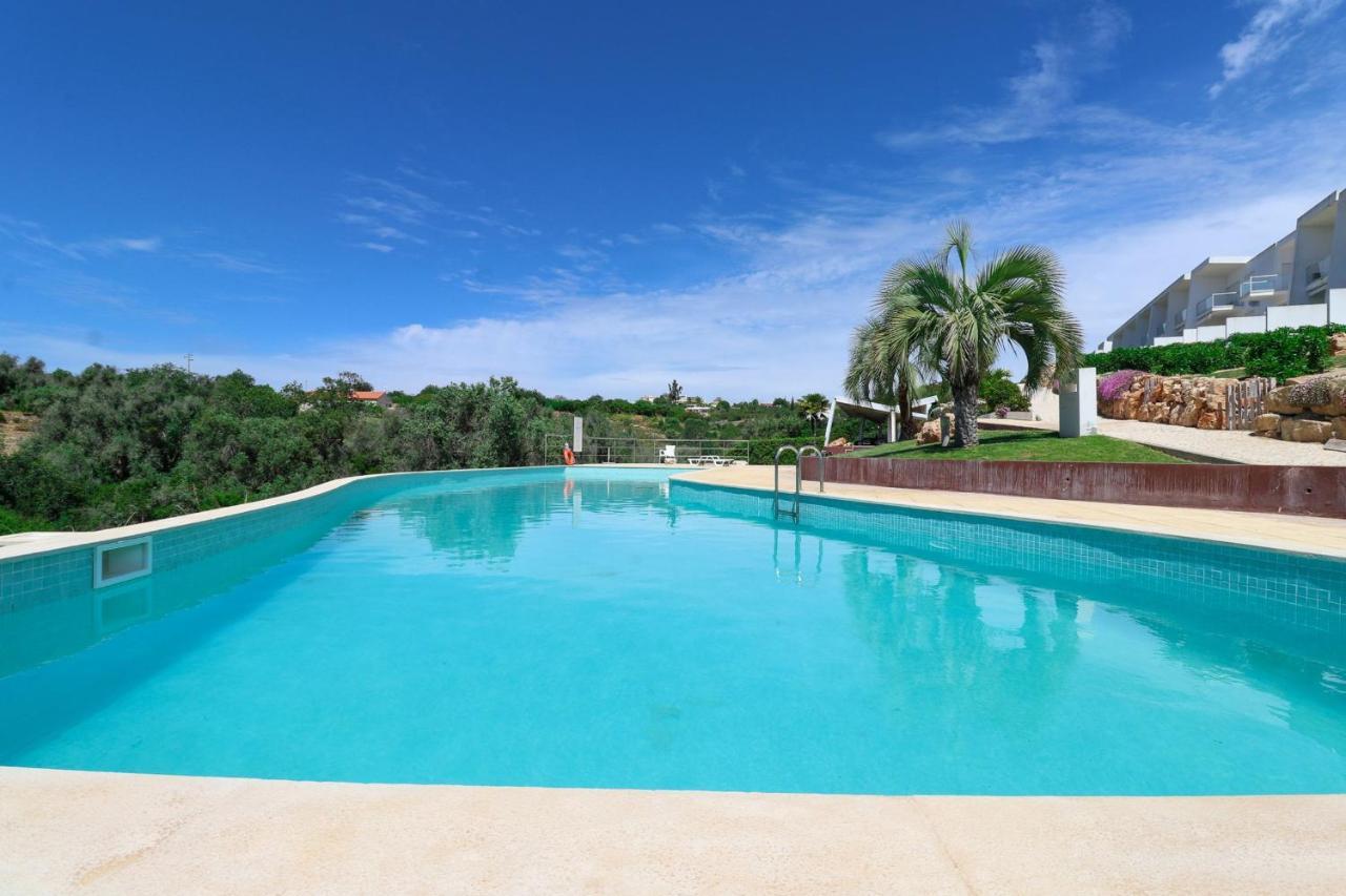LovelyStay - Divine 3BDR Duplex House w/ Pool&Garden Patroves Exterior foto